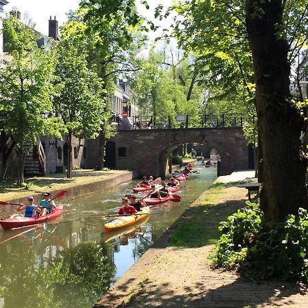 Large Historical Apartment & Canal Terrace Utrecht Exterior photo